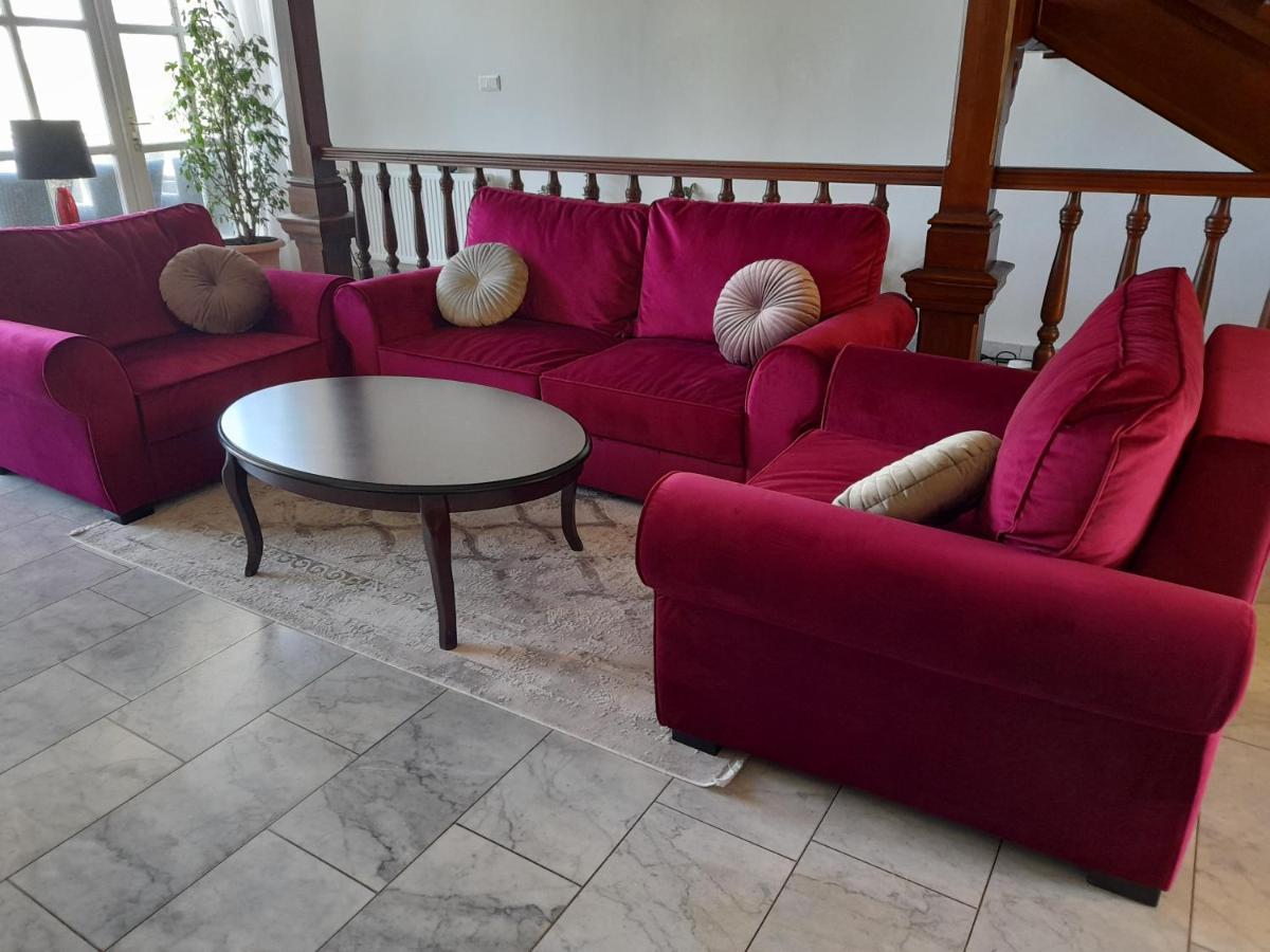 Rosenberg Kuria Bed & Breakfast Taplanszentkereszt Ngoại thất bức ảnh